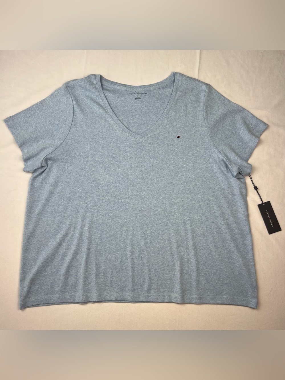 NWT Tommy Hilfiger V-Neck Favorite T-Shirt Women's Flag Tee Top Size 2X